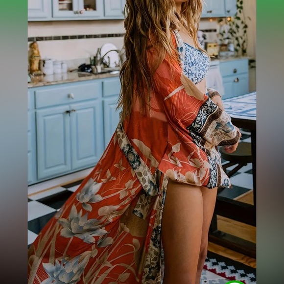 Bohemian style Kimono , summer beach cover-up, Floral print with waist belt/tie - Picture 2 of 8